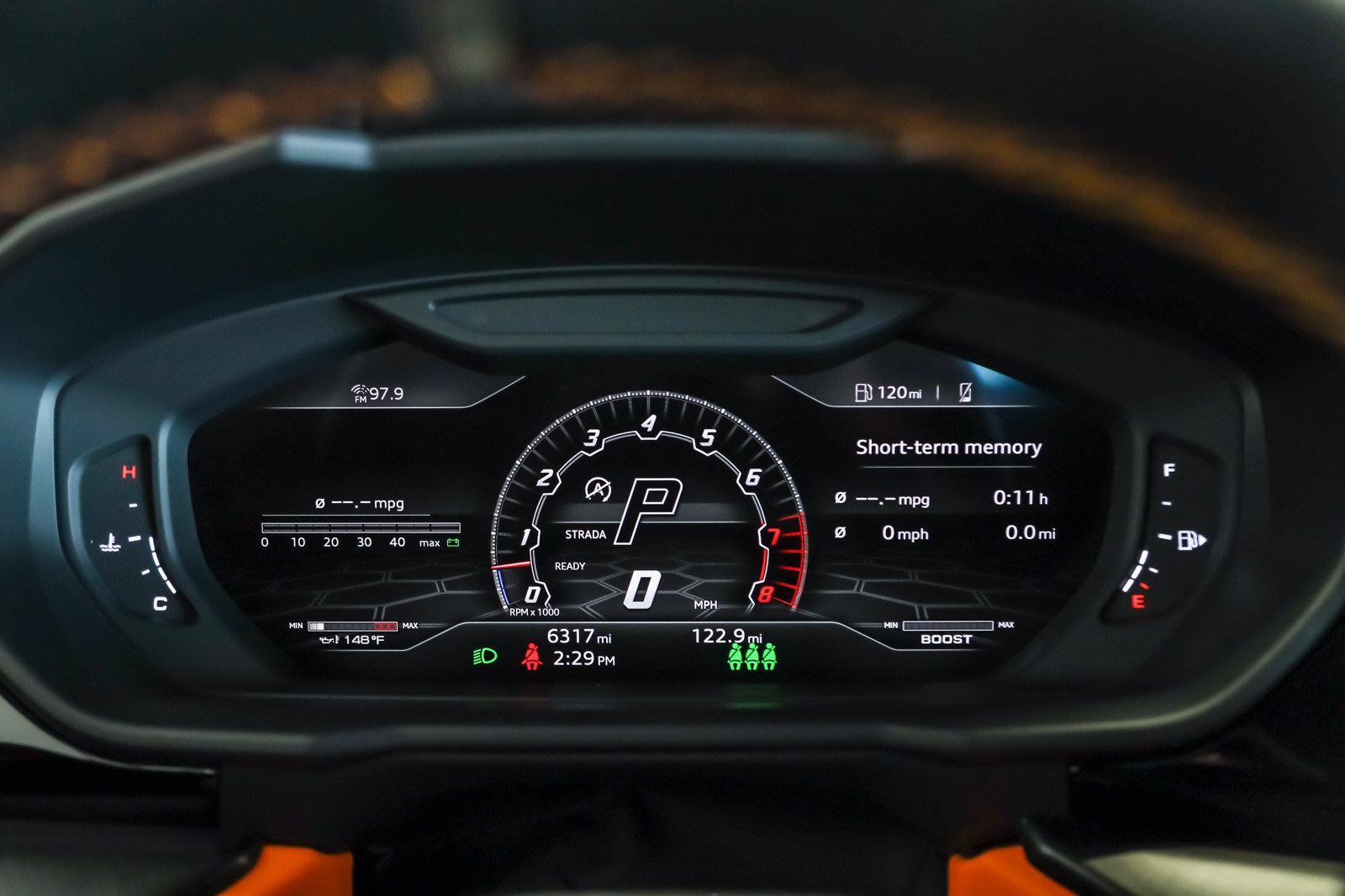 Used 2022 Lamborghini Urus AWD/4WD image 38