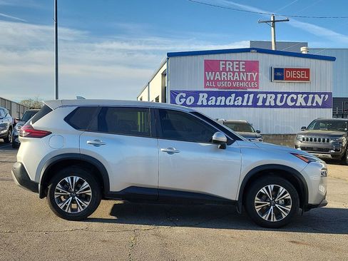 Used 2023 Nissan Rogue SV image 6