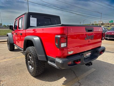 Used 2022 Jeep Gladiator Rubicon w/ Cold Weather Group AWD/4WD image 6