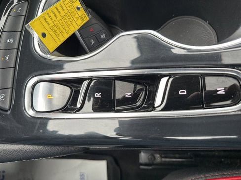 Used 2022 Buick Envision Essence w/ Technology Package I image 19