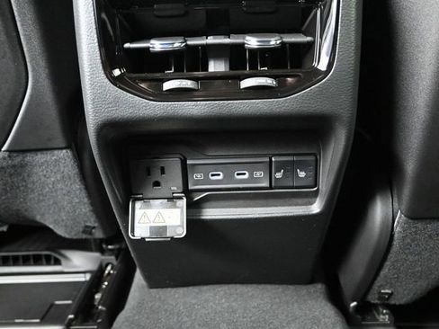 New 2026 Jeep Grand Cherokee Limited AWD/4WD image 24