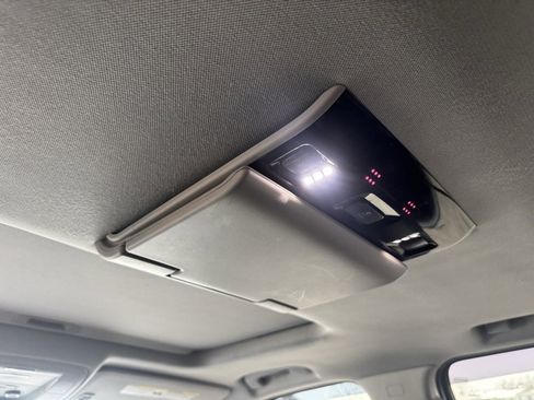 Used 2019 GMC Yukon XL Denali w/ Open Road Package image 36