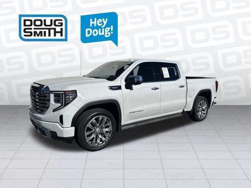 Used 2024 GMC Sierra 1500 Denali w/ Denali Reserve Package AWD/4WD image 1