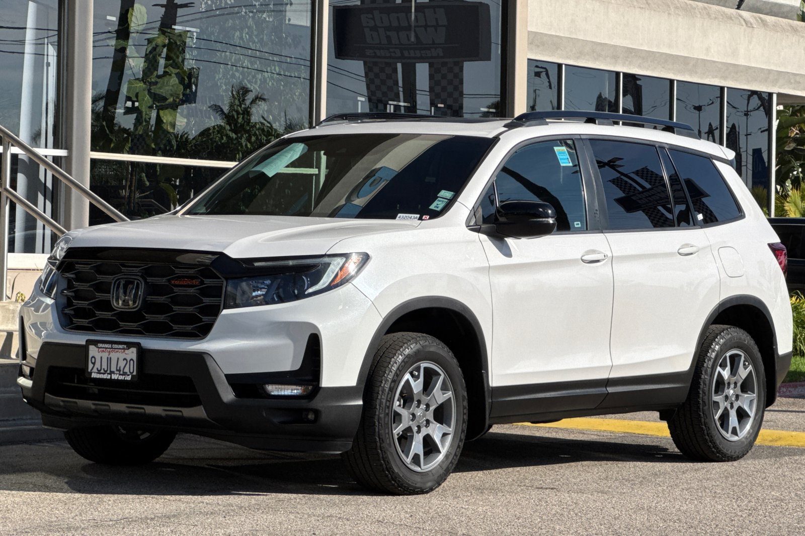 Certified 2023 Honda Passport TrailSport image 8