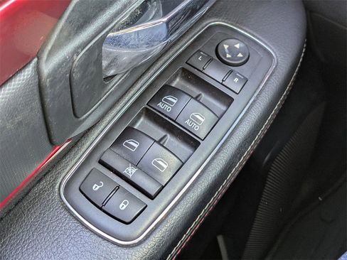 Used 2017 RAM 1500 Rebel w/ Luxury Group image 23