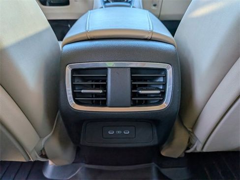 Used 2022 Acura RDX w/ Technology Package image 16