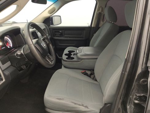 Used 2017 RAM 1500 Express w/ Black Ram 1500 Express Group image 17