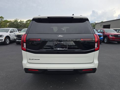 New 2025 Ford Expedition Platinum w/ Stealth Performance Package image 5
