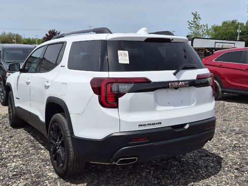 Used 2023 GMC Acadia SLE w/ Driver Convenience Package FWD image 4