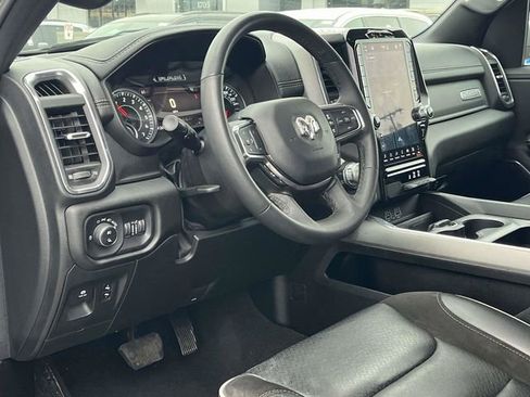 Used 2025 RAM 1500 Laramie image 12