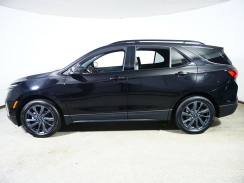 Used 2023 Chevrolet Equinox RS w/ LPO, Floor Liner Package image 4