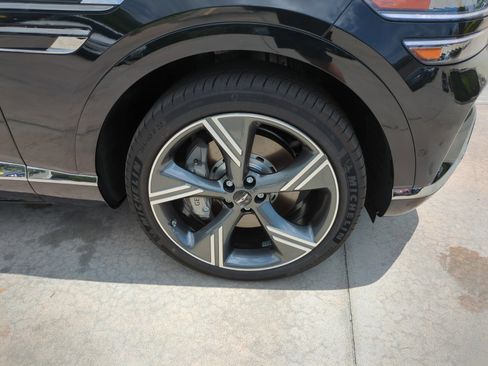 New 2025 Genesis GV80 3.5T Prestige image 8