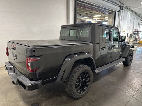 Used 2021 Jeep Gladiator Overland image 4