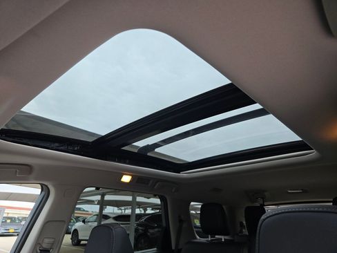 New 2026 Nissan Pathfinder Platinum image 10