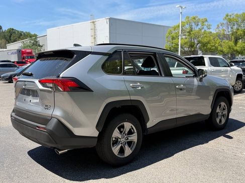 Used 2025 Toyota RAV4 XLE w/ Convenience Package image 3