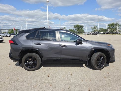 Used 2020 Toyota RAV4 XSE AWD/4WD image 19