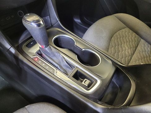 Used 2020 Chevrolet Equinox LT AWD/4WD image 26
