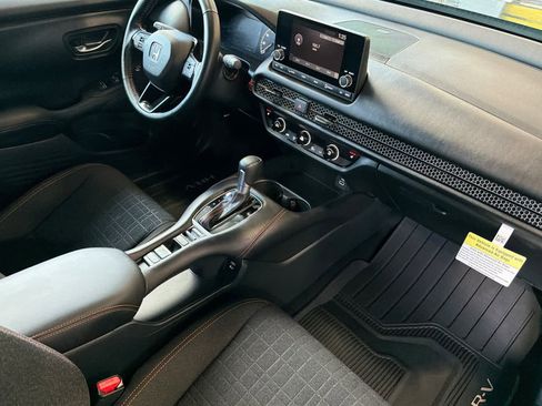 Used 2025 Honda HR-V Sport image 18