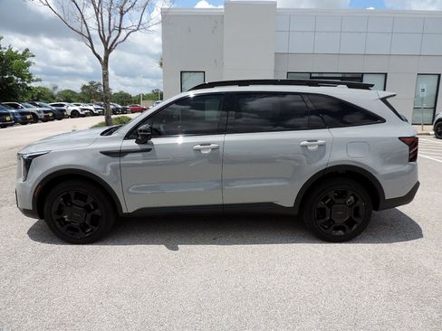 Used 2026 Kia Sorento SX Prestige w/ Olive Brown Leather Package AWD/4WD image 8
