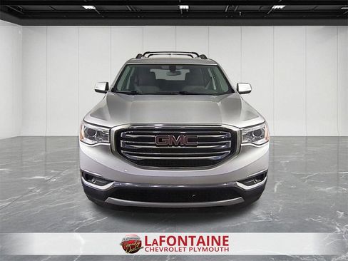 Certified 2019 GMC Acadia SLE image 3