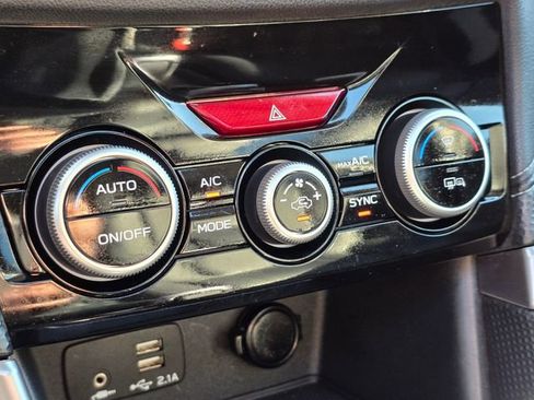 Used 2023 Subaru Forester Limited image 31