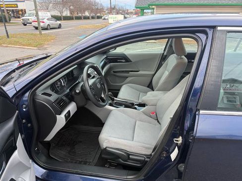 Used 2016 Honda Accord LX image 10