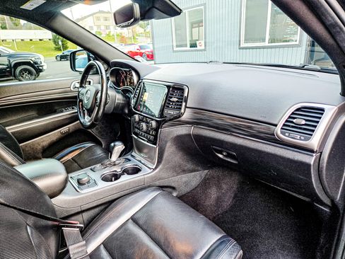 Used 2020 Jeep Grand Cherokee Limited w/ Luxury Group II image 13