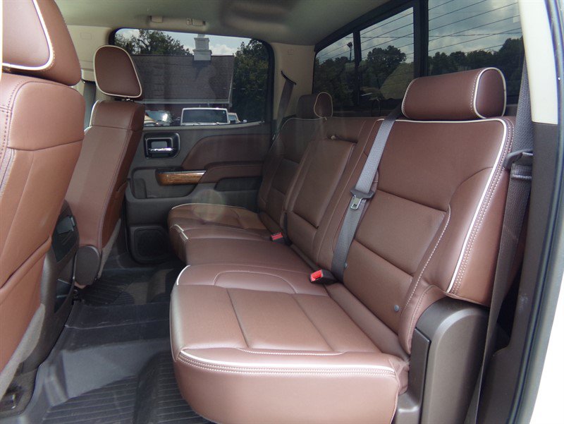 Used 2019 Chevrolet Silverado 2500 High Country w/ Duramax Plus Package AWD/4WD image 23