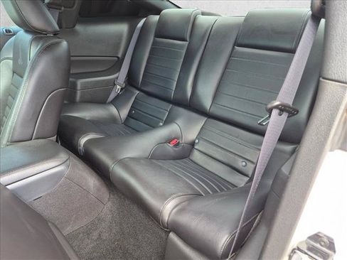 Used 2007 Ford Mustang Shelby GT500 RWD image 17