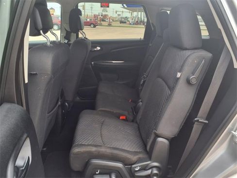 Used 2017 Dodge Journey SE w/ Flexible Seating Group image 20