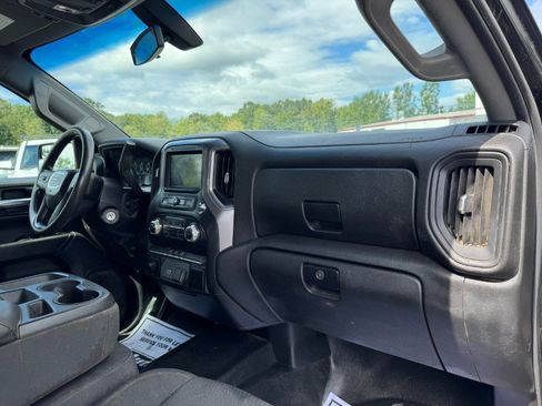 Used 2019 GMC Sierra 1500 4x4 Crew Cab w/ Convenience Package image 19