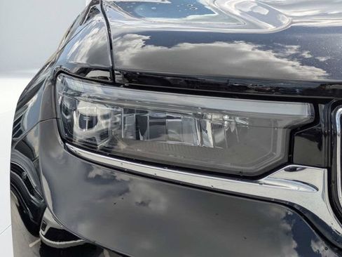 Used 2025 Jeep Grand Cherokee L Limited RWD image 9