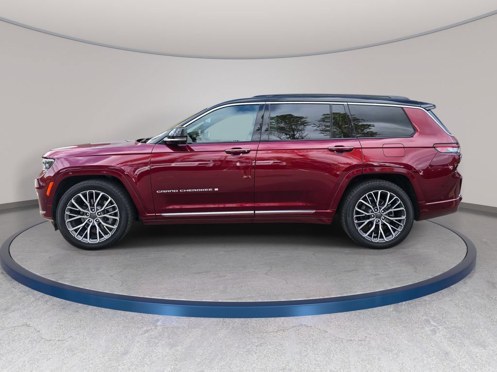 Used 2025 Jeep Grand Cherokee L Summit AWD/4WD image 9