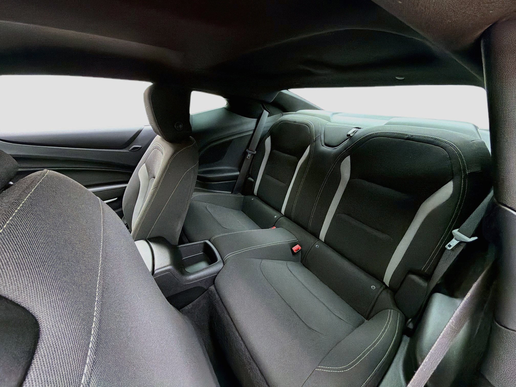 Used 2020 Chevrolet Camaro LT RWD image 21