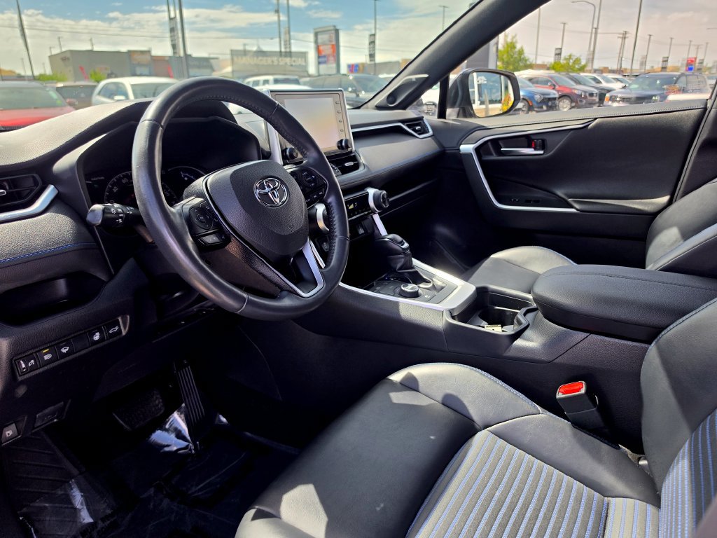Used 2020 Toyota RAV4 XSE AWD/4WD image 11