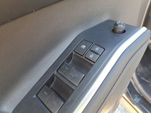 Used 2023 Toyota Highlander XSE image 17