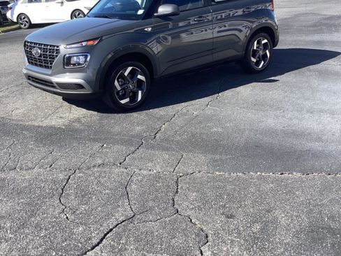 New 2026 Hyundai Venue SEL image 1