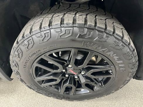 Used 2024 GMC Sierra 1500 Elevation w/ Elevation Premium Package AWD/4WD image 17