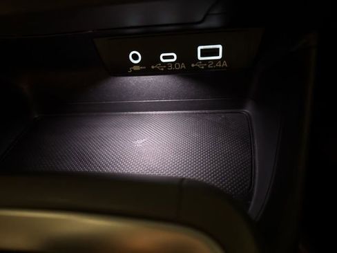 Used 2024 Subaru Crosstrek 2.0i Premium image 33