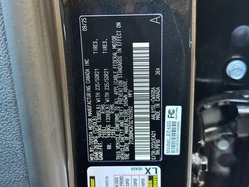Used 2025 Lexus RX 350h w/ Convenience Package AWD/4WD image 33