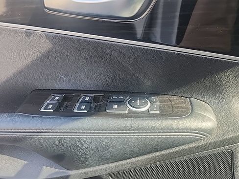 Used 2019 Kia Sorento AWD V6 image 26