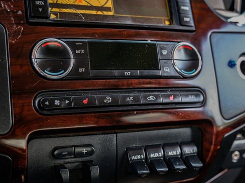 Used 2009 Ford F250 Lariat image 29