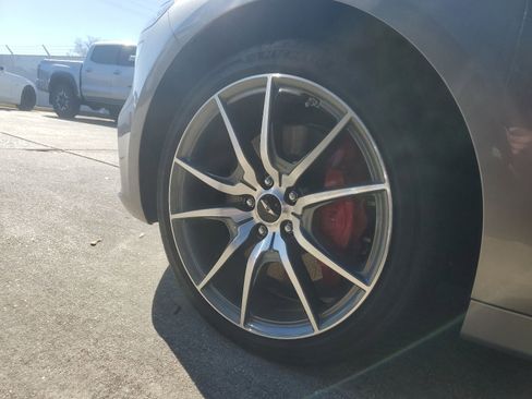 Used 2025 Genesis G70 2.5T image 7