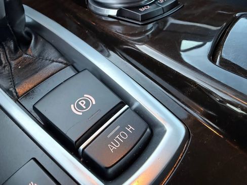 Used 2016 BMW 528i Sedan image 24