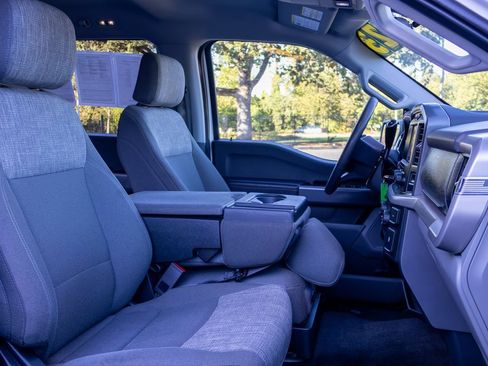 Used 2023 Ford F150 XLT w/ Trailer Tow Package image 12