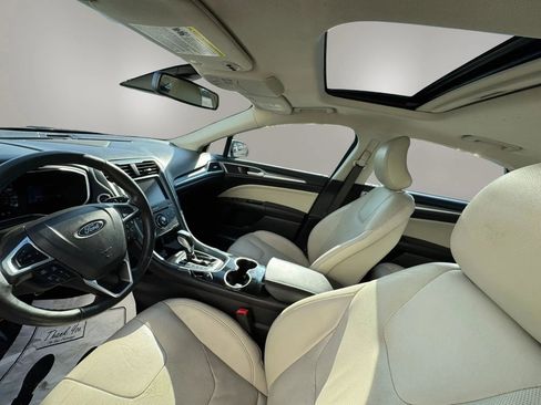 Used 2015 Ford Fusion Titanium FWD image 10