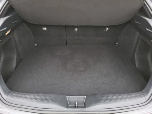 Used 2018 Toyota C-HR XLE FWD image 9