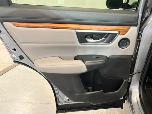 Used 2022 Honda CR-V Touring image 18