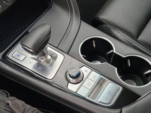 Certified 2025 Genesis G70 2.5T image 13