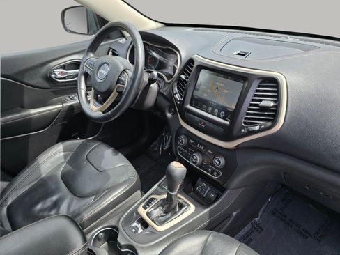 Used 2015 Jeep Cherokee Limited AWD/4WD image 32